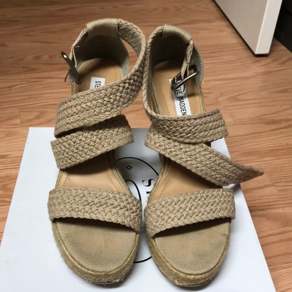 Steve Madden Shoes - Size 10 Steve Madden wedges
